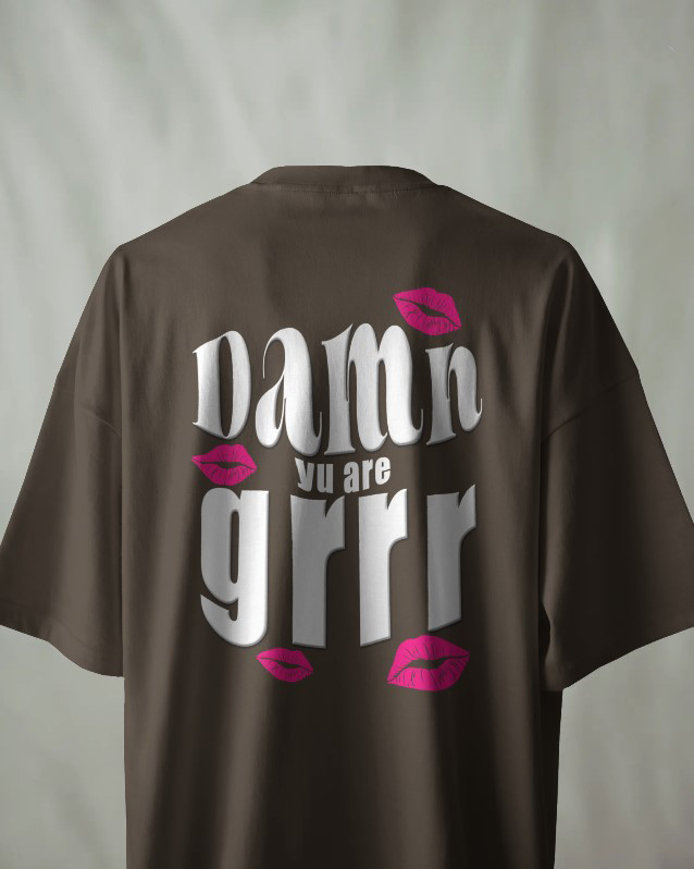 Damn yu are grrr! Lips Oversized Tee [UNISEX]