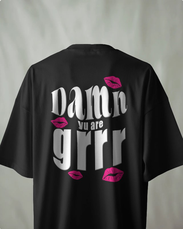 Damn yu are grrr! Lips Oversized Tee [UNISEX]